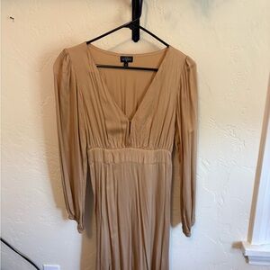 Unknown Brand Tan Midi Dress with V-Neck and Long Sleeves